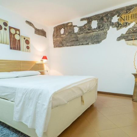 Lo Specchio Di Ferrara Apartman Kültér fotó