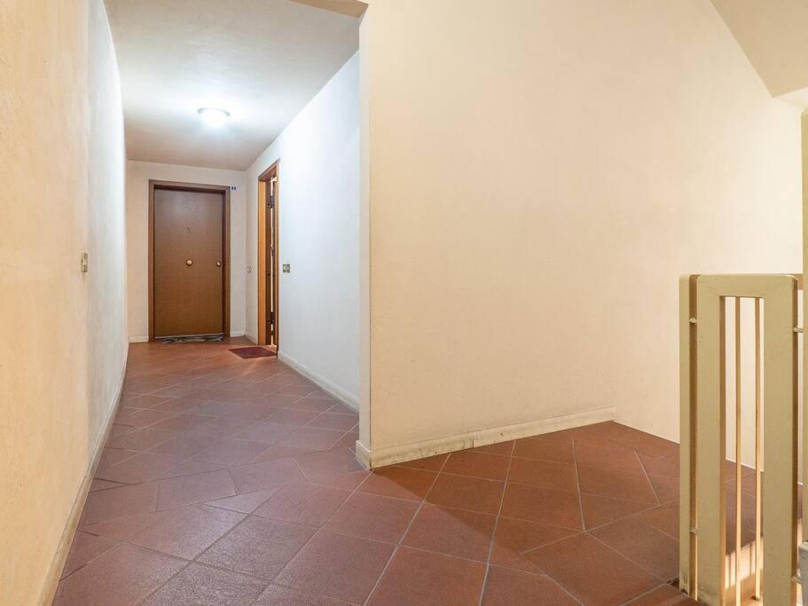 Lo Specchio Di Ferrara Apartman Kültér fotó
