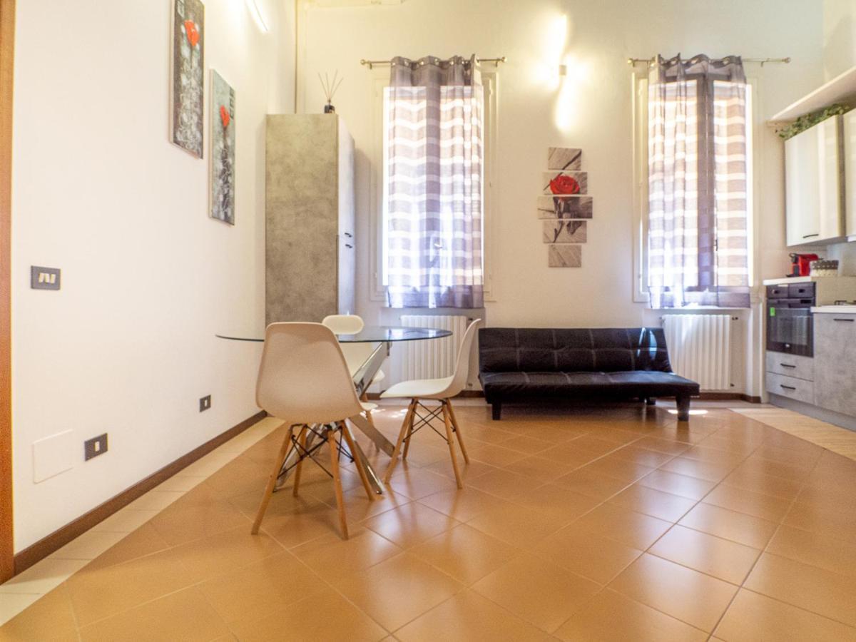 Lo Specchio Di Ferrara Apartman Kültér fotó