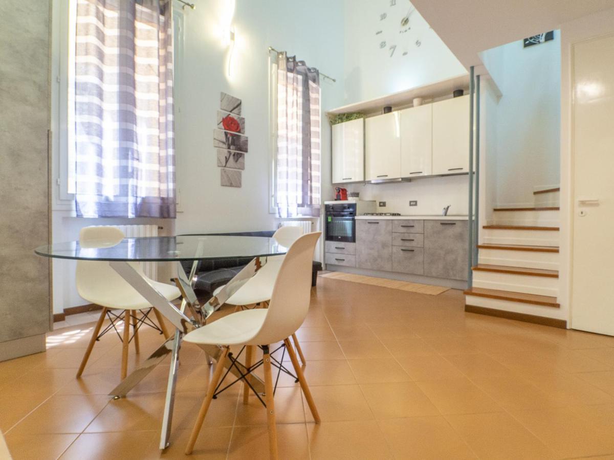 Lo Specchio Di Ferrara Apartman Kültér fotó
