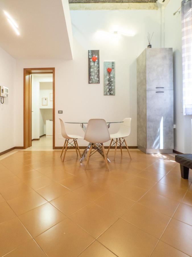Lo Specchio Di Ferrara Apartman Kültér fotó